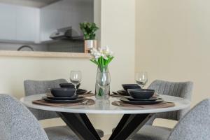 Beachy Getaway in JBR with Private Beach Access