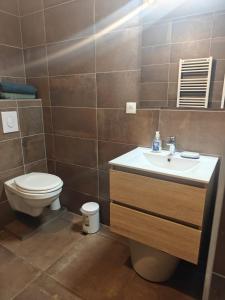 Appartements F2 cosy avec jardin : photos des chambres