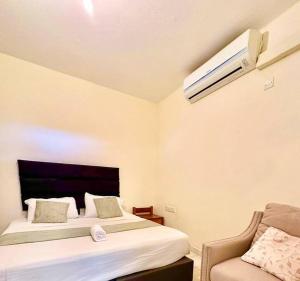 BeachFront 2 bedroom Apartment with WiFi&Netflix