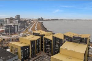 Premium Downtown Queen Apartment KARTULI