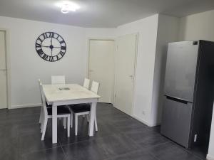 Appartements Appartement de 70 m2 dans maison comptenporaine : photos des chambres