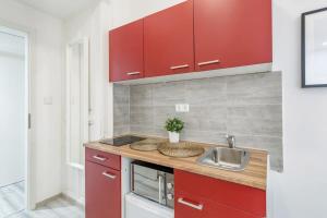 Modern Cozy Studio at the Center