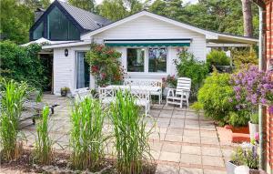 Stunning Home In Höllviken With Wifi