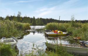 Beautiful Home In Finspång With Wifi