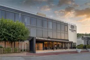 DoubleTree by Hilton Paris Bougival - 沙图