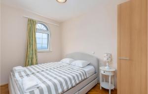 Beach Front Apartment In Dramalj With Wifi