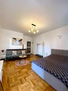 Geon Apartament - Hajvali