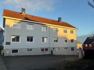 Sovesofa i stue, soveplasser til to