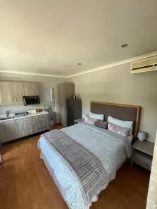 The Three Trees - Gillitts