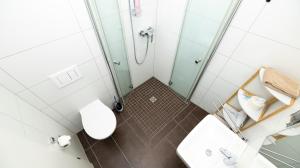 NaturOase, Moderne Architektur - Arbeitsplatz - Klimaanlage - Parkplatz - Waschmaschine