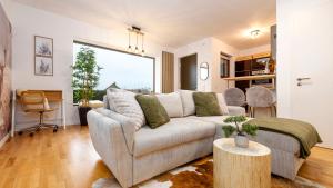 NaturOase, Moderne Architektur - Arbeitsplatz - Klimaanlage - Parkplatz - Waschmaschine