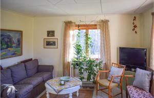 2 Bedroom Pet Friendly Home In Burseryd