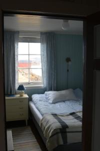Small Twin Room with Shared Bathroom room in Skagakaia
