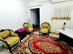 Loran Room for men only