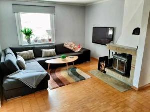 Stort hus, underbar utsikt & 3 min till Isaberg!