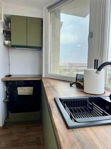 Urban Central Studio with Free Parking