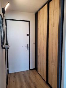 Appartement en résidence avec vue et accès au port