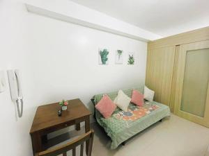 Condo at Shore 1 with Netflix