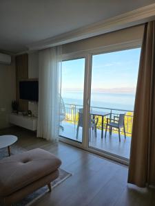 Shirokas Special Guest 1