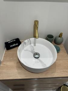 Charming Parisian Flat near Eiffel Tower