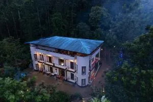 Royal Woods Coorg - Suntikoppa