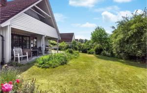 4 Bedroom Cozy Home In Torekov