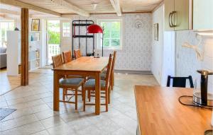 Stunning Home In Kalmar With Kitchen