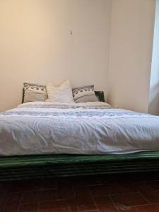 B&B / Chambres d'hotes Une chambre Salle de bain Wi-Fi : photos des chambres