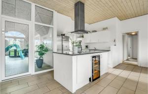 Gorgeous Home In Ulfborg With Sauna