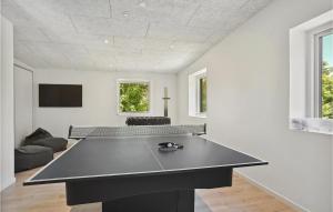 Stunning Home In Blokhus With Kitchen