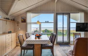 Awesome Home In Allingåbro With Kitchen