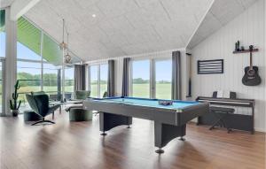 Cozy Home In Spøttrup With Wifi