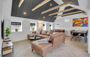 Beautiful Home In Ringkøbing With Sauna
