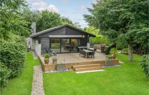 Lovely Home In Gørlev With Kitchen - Store Fuglede