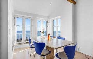 2 Bedroom Beautiful Home In Allinge