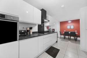 Contractor & Family Friendly 4-BR House - Leads