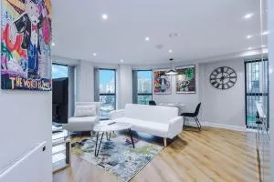 Monopoly Wallz - Sleeps 3 - 加福斯