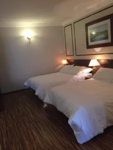 D Savoy A Famosa by raisha - Kampong Balik Mungkar