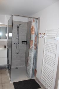 Appartements Appartement T2 cosy - Embrun : photos des chambres