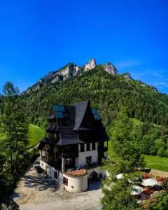 Schronisko PTTK Trzy Korony - Сромовце-Ніжне