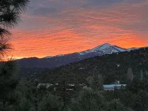 Thunder Lodge - Alto