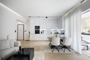 Glyfada Golden Residence - 3 bedroom - Greecing