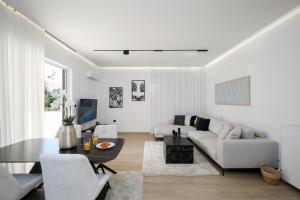 Glyfada Golden Residence - 3 bedroom - Greecing