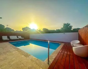 New Boutique House with Pool near the Beach - Aguada