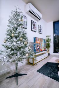 Lv61 SkyHigh CityView Comfort Cozy 1BR Retreat