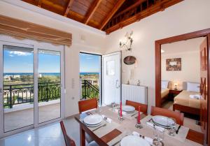 Socrates Holidays Apt. 2 with Pool near the Beach