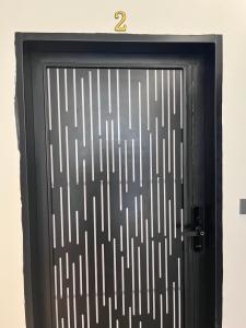 شقة بغرفة نوم وغرفة معيشة 2