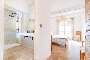 B&B / Chambres d'hotes Mas du Loriot : photos des chambres