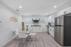 Trendy 2 bed 2 bath Heart of Tampa Unit B