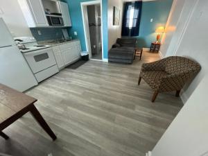 Thames Inn and Marina